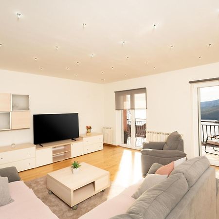 Apartments Oriana Рабац Екстер'єр фото