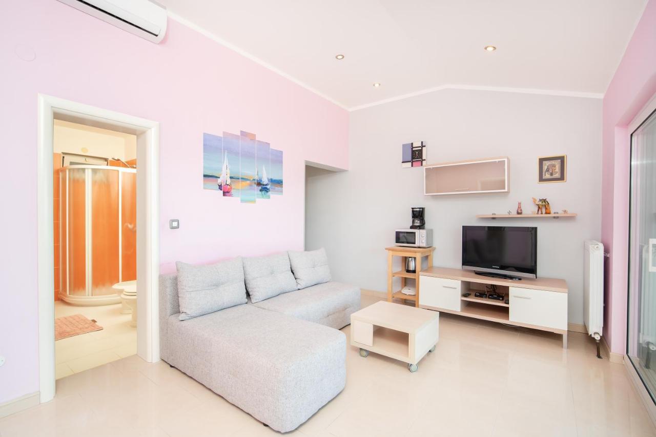 Apartments Oriana Рабац Екстер'єр фото